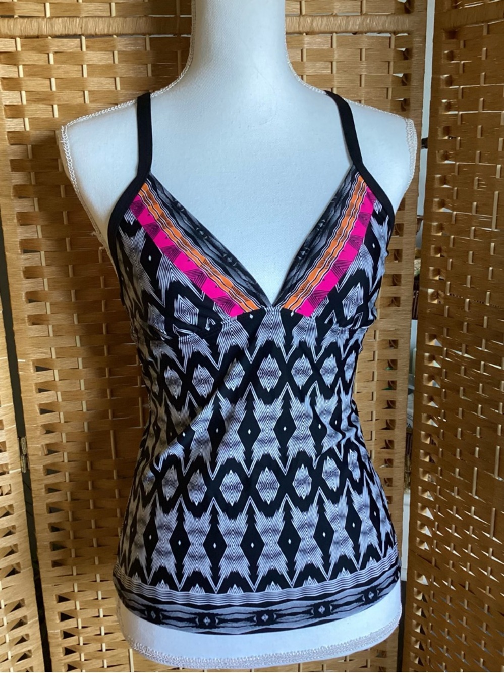 💗 ATHLETA Belize tankini top Sz S black racerback swimsuit top EUC